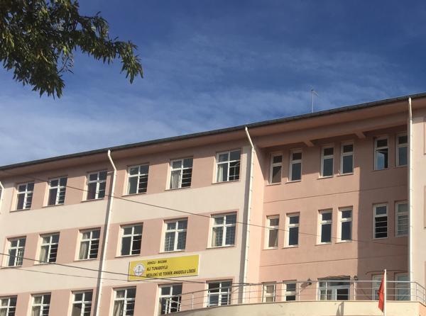 Ali Tunaboylu Mesleki ve Teknik Anadolu Lisesi Fotoğrafı